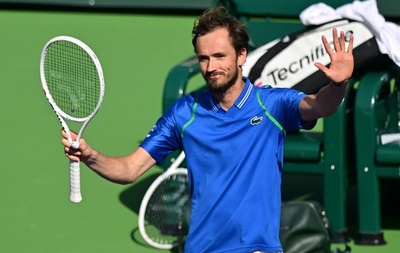 メドベがティアフォー退け決勝進出、BNPパリバOP