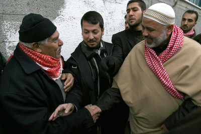 アッバス議長とハニヤ首相が直接会談、事態沈静化で合意 - パレスチナ自治区