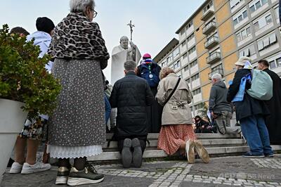 教皇の容体「安定」 バチカン