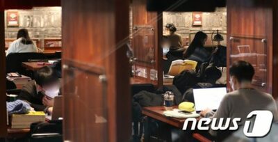 韓国でトラブル相次ぐ「カフェで勉強」族…滞在3時間→中座して別の店で食事→戻ってきても追加注文は拒否