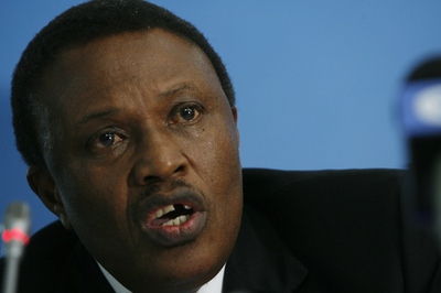 コンフェデ杯に向け建設中のスタジアムにイエローカード