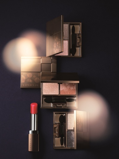 「ルナソル」キャンドルの光にインスパイア、17年ウィンターコレクション