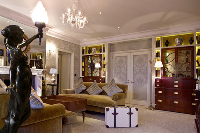 祝！ロイヤルベビー誕生、「グローブ・トロッター」スペシャルモデル