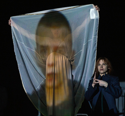 受刑者らがシェークスピア劇に出演、社会復帰目指し ポーランド