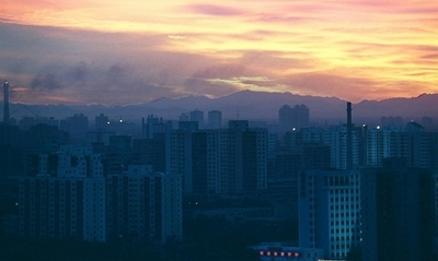 アジア都市部で急増する人口、注目の「世界人口70億人目」