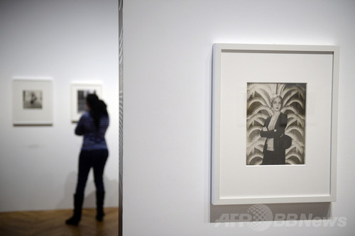 「VOGUE」アーカイブ写真展、仏パリ・モード博物館で開催