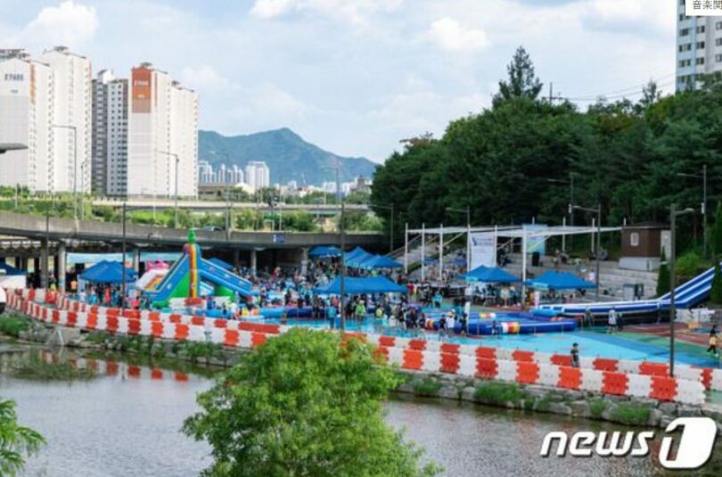 城北文化バカンス水遊び場全景（ソウル観光財団提供）(c)news1