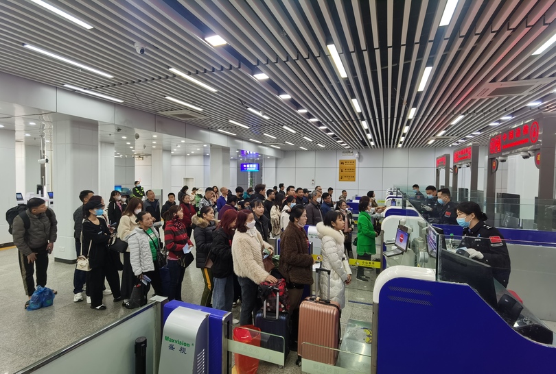 春節連休、ベトナムとの越境観光が過熱　中国広西チワン族自治区