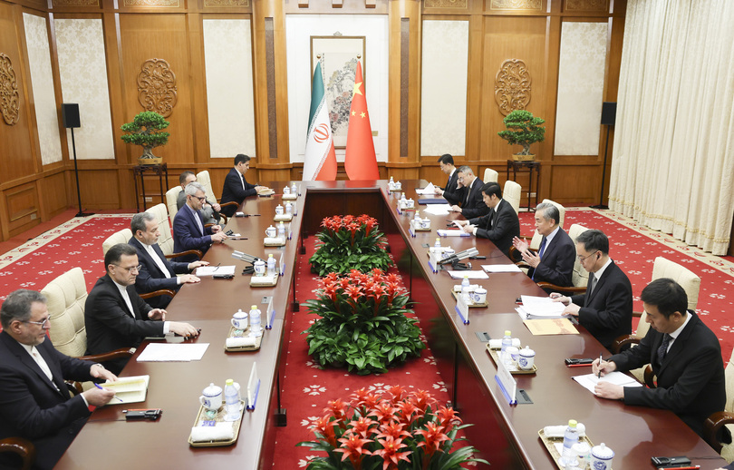 王毅氏、イラン外相と会談