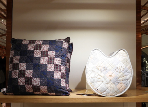 A.P.C. QUILTS」ポップアップショップ29日まで、ジェシカ・オグデン来