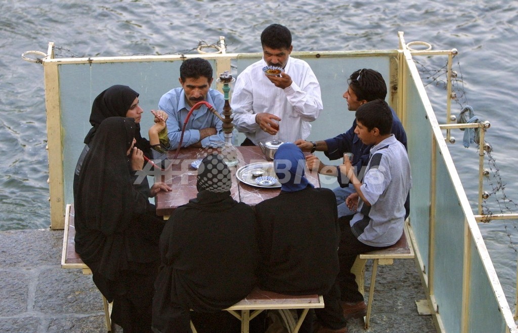 熱々のお茶は食道がんリスクを高める、イラン研究 熱々のお茶は食道がんリスクを高める、イラン研究