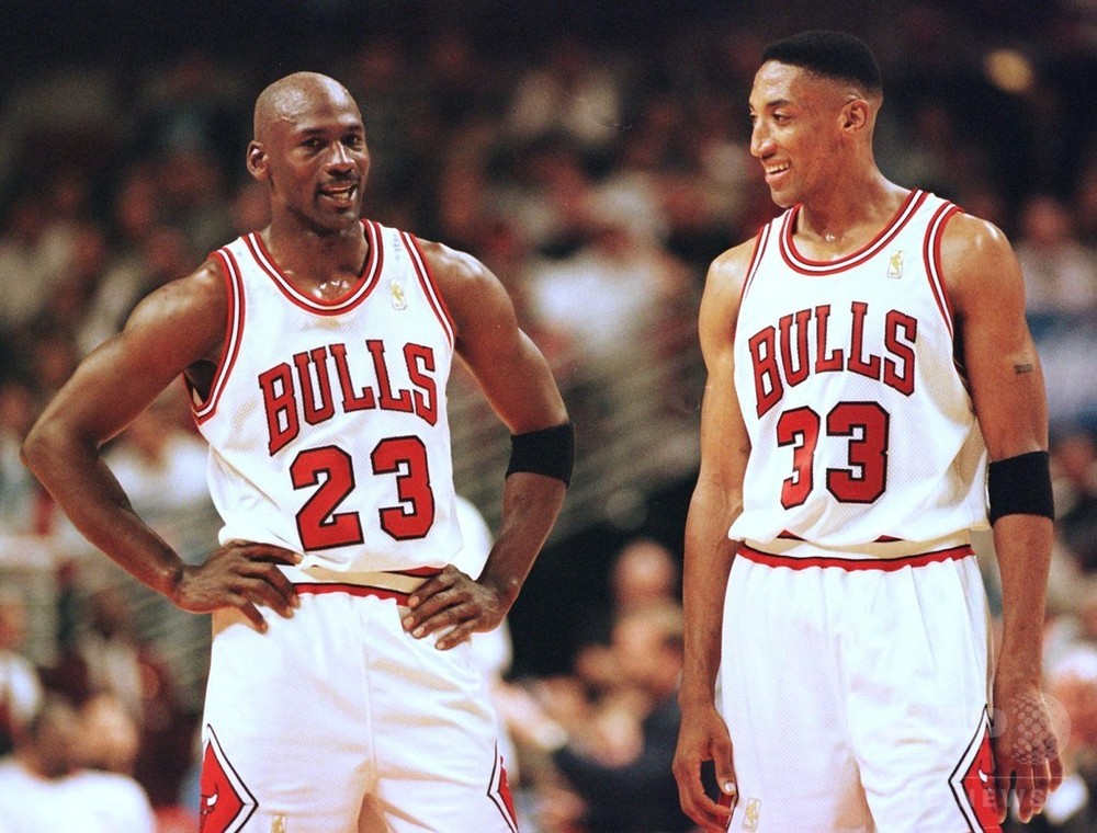 NBA オフィシャルピンズセット　1990年代前半　バスケットボール NBA BASKETBALL CARDS 30X All-Star Classic Unique Set HOF