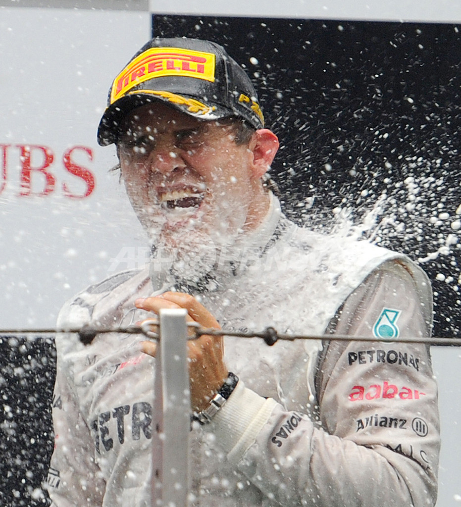 ロズベルグがF1初優勝、可夢偉は10位に終わる 中国GP 写真15枚