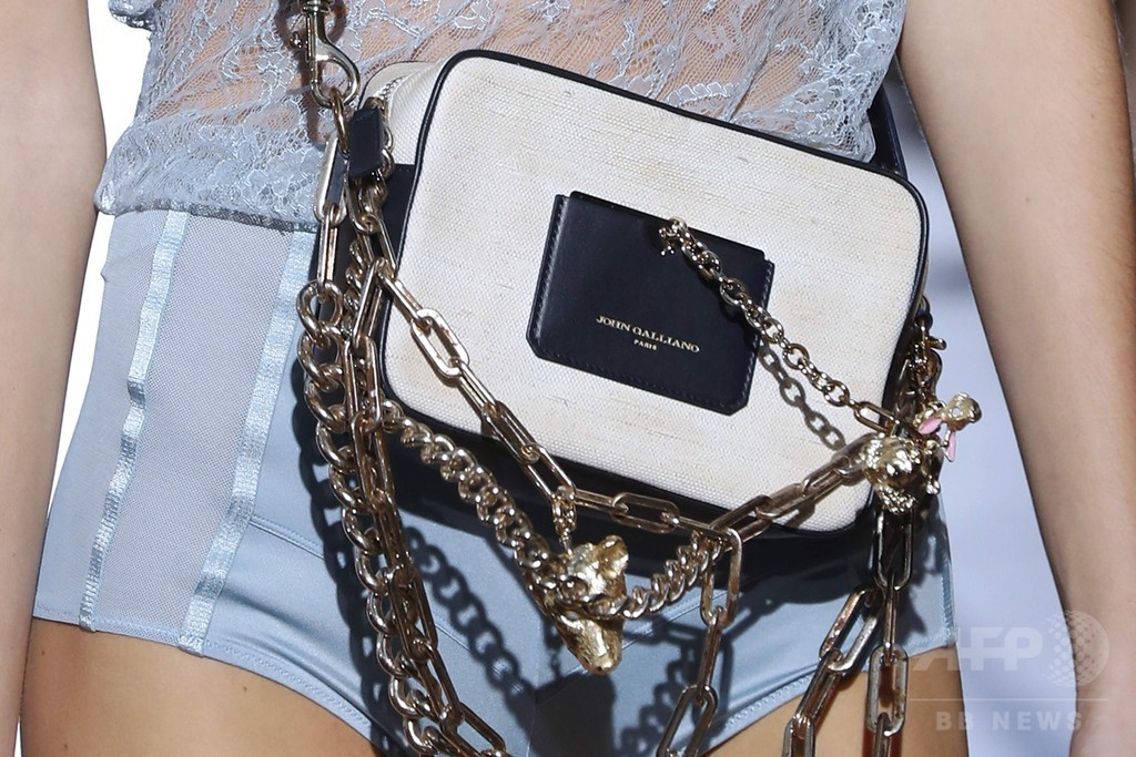 「ジョン・ガリアーノ」17年春夏