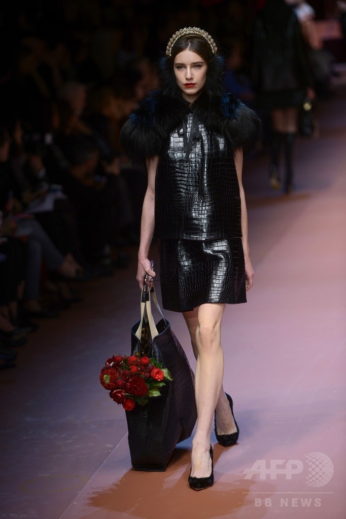 「ママ万歳！」お母さんたちに敬意を表して、「ドルチェ＆ガッバーナ」15/16秋冬 