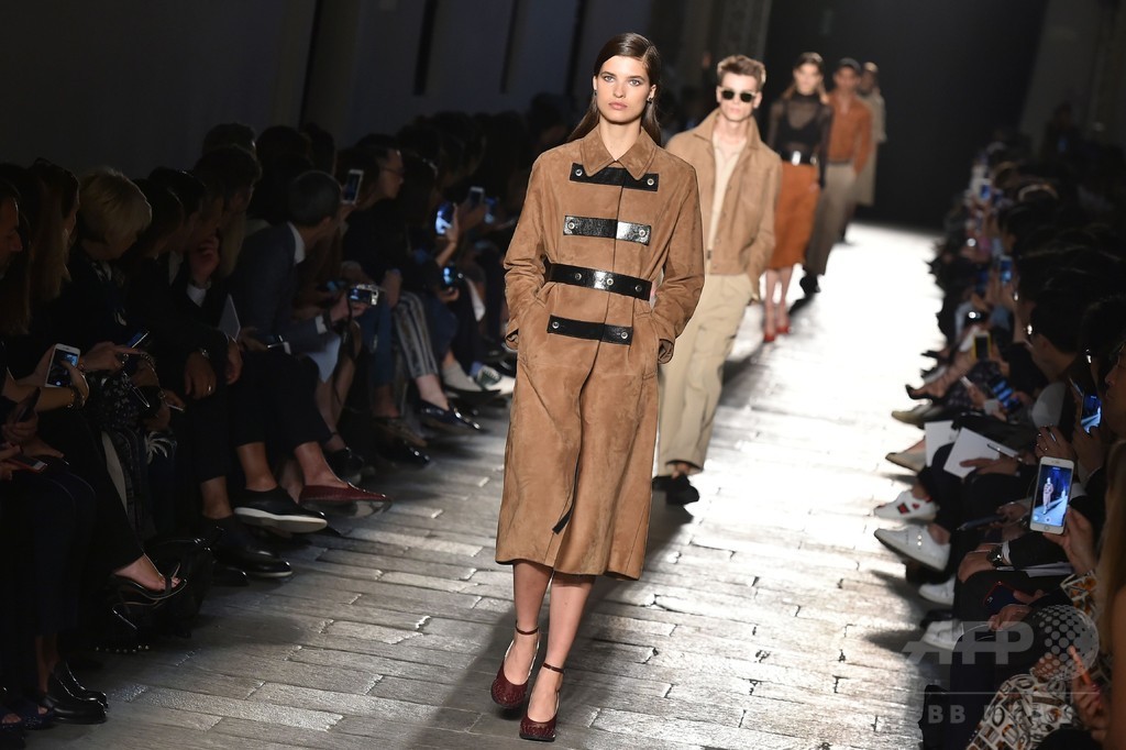 「ボッテガ・ヴェネタ」17年春夏