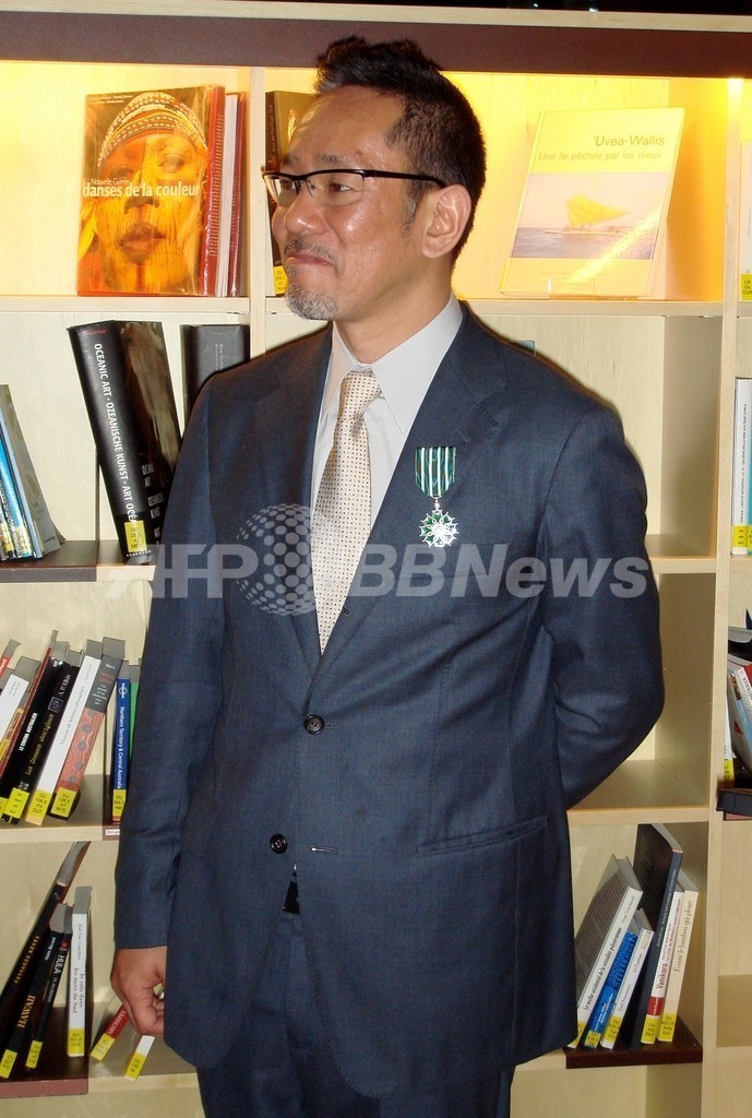 デザイナー滝沢直己、フランス芸術文化勲章シュバリエを受章
