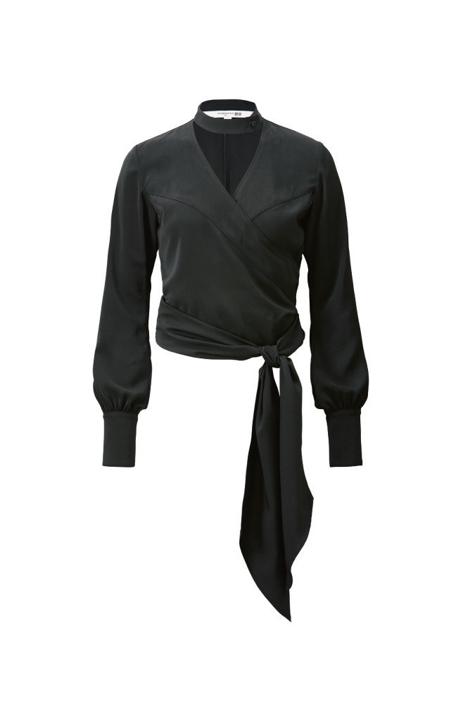 「ユニクロ」、カリーヌ･ロワトフェルドとコラボ新作