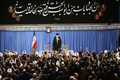 イランの首都テヘランで演説を行う同国最高指導者アリ・ハメネイ師（2020年1月8日撮影）。(c)AFP PHOTO / HO / LEADER.IR