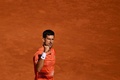 テニス、マドリード・オープン、男子シングルス準決勝。ポイントを奪い喜ぶノバク・ジョコビッチ（2022年5月7日撮影）。(c)GABRIEL BOUYS / AFP
