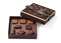 「ラ・メゾン・デュ・ショコラ（LA MAISON DU CHOCOLAT）」松屋銀座店限定のボンボン・ドゥ・ショコラのテイスティングボックス「アソルティモン・メゾン for Matsuya Ginza」　3601円。（c）LA MAISON DU CHOCOLAT