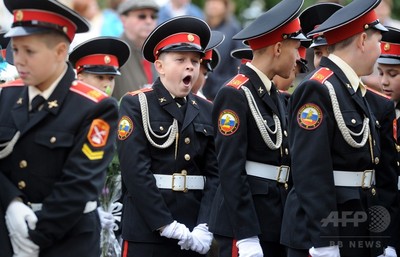 ちょっと退屈？ロシア陸軍幼年学校、新学年スタートで始業式 写真7枚