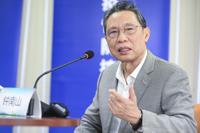 新型コロナ大対策のリーダー、鍾南山医師に共和国勲章