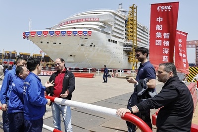 国産クルーズ「愛達・花城号」、起浮完了し内装段階へ