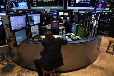 NY証券取引所、全株式取引が一時停止 システム障害で3時間以上 