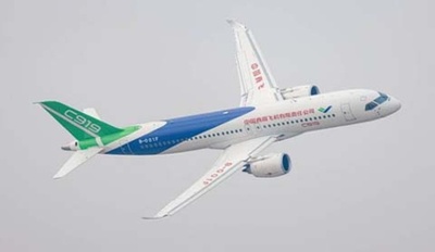旅客機「C919」と「ARJ21」 香港で初披露