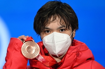 宇野昌磨に銅メダル授与 フィギュア男子シングル、北京冬季五輪