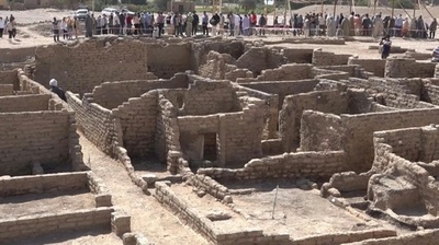 動画:古代エジプトの「失われた黄金都市」発見 史上最大規模の都市遺構