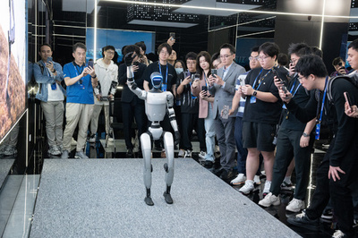 「ヒューマノイドロボット、3〜5年で実用化加速」宇樹科技CEO