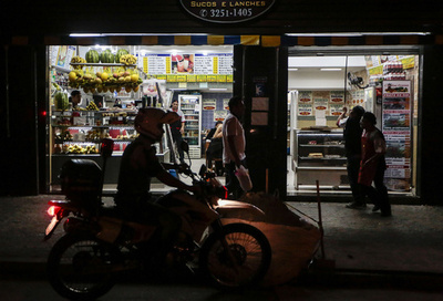 殺し屋志望？13歳少年が両親ら4人殺害し自殺、ブラジル