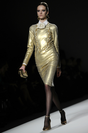 ＜11/12年秋冬ミラノコレクション＞モスキーノ