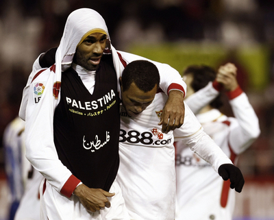 セビージャ デポルティボをホームで下す、スペイン国王杯