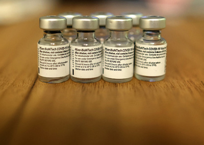 ポーランド、豪に新型コロナワクチン100万回分売却