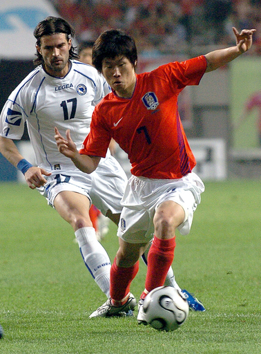 ＜サッカー 親善試合＞韓国 ボスニア・ヘルツェゴビナに快勝 - 韓国