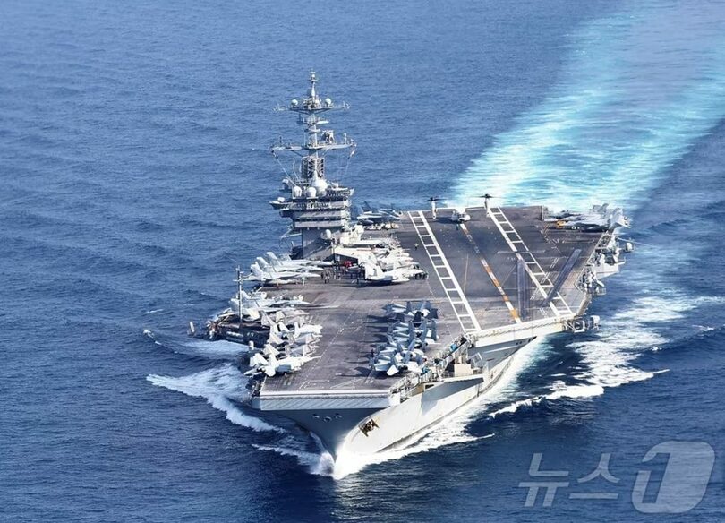 2024年11月、韓国・米国・日本の合同軍事演習「フリーダム・エッジ」で東シナ海を航行する米海軍の原子力空母ジョージ・ワシントン(c)Reuters/news1