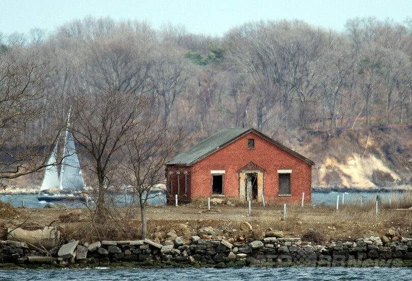 100万人が眠る立ち入り禁止の島、NY市の共同墓地