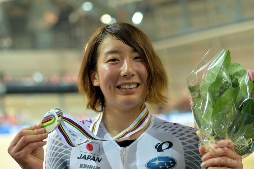 女子ポイントレースで上野みなみが銀メダル、トラック世界選手権