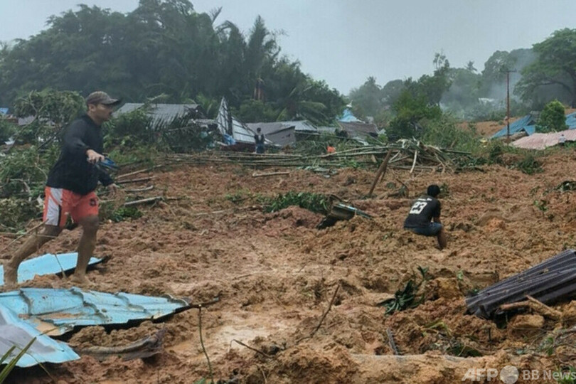 インドネシアで地滑り 死者11人、行方不明数十人