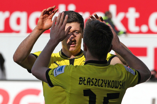 ドルトムント 最下位グロイター フュルトに大勝 写真8枚 国際ニュース Afpbb News