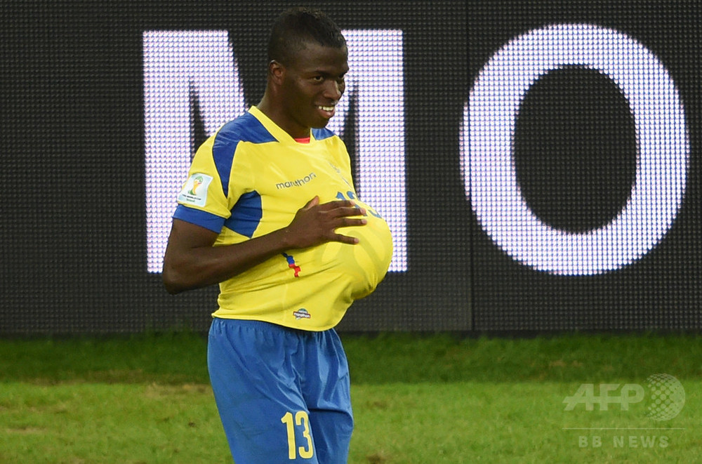 E バレンシア ウェストハム移籍が正式に完了 写真1枚 国際ニュース Afpbb News