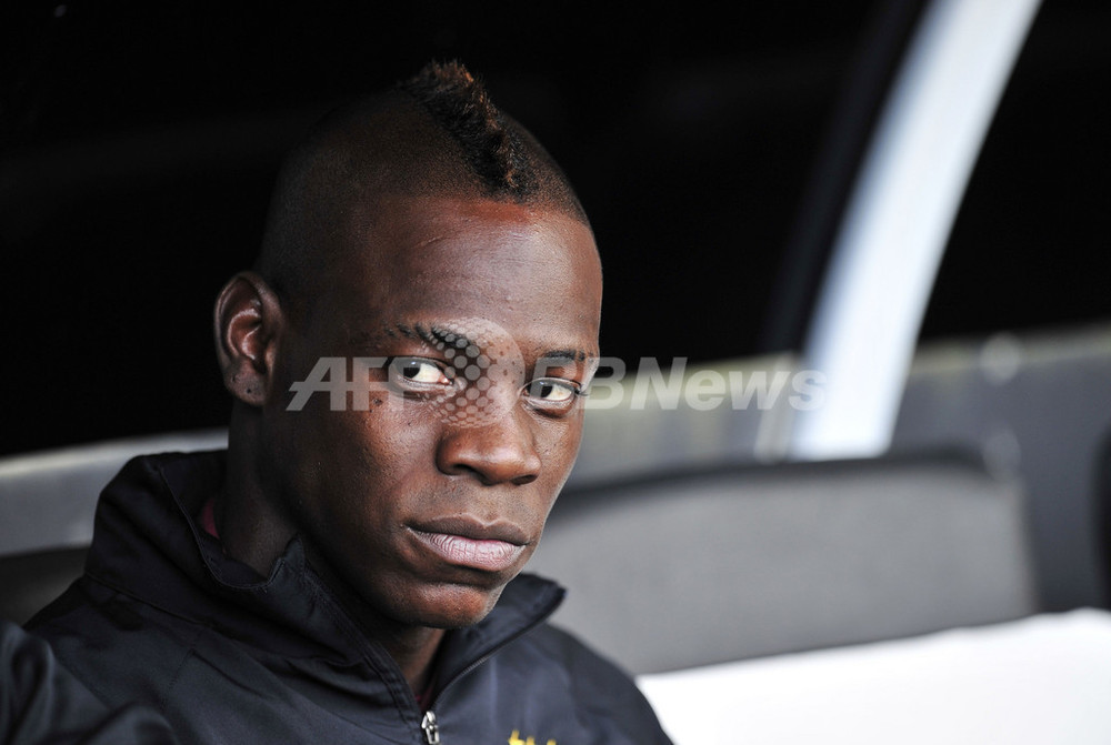 ACミラン、バロテッリ獲得に向け資金捻出へ 伊紙報道 写真1枚 国際ニュース：AFPBB News