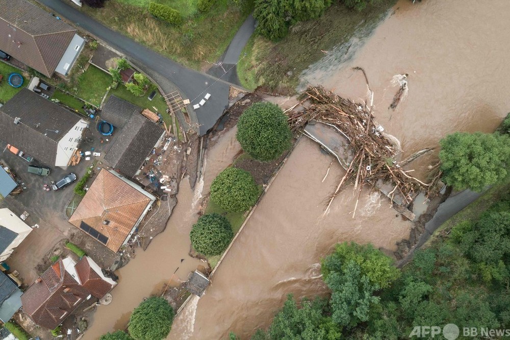 ドイツ西部の洪水、死者103人に 欧州死者は118人