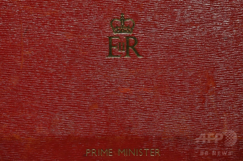 サッチャー元英首相ゆかりの品々公開、15日競売へ ロンドン