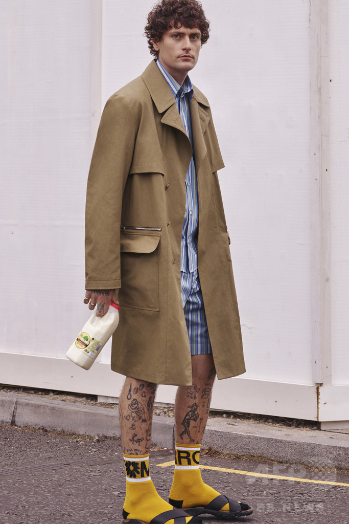 「ステラ マッカートニ」ブランド初のメンズ＆ウィメンズ、アビー・ロード・スタジオで発表