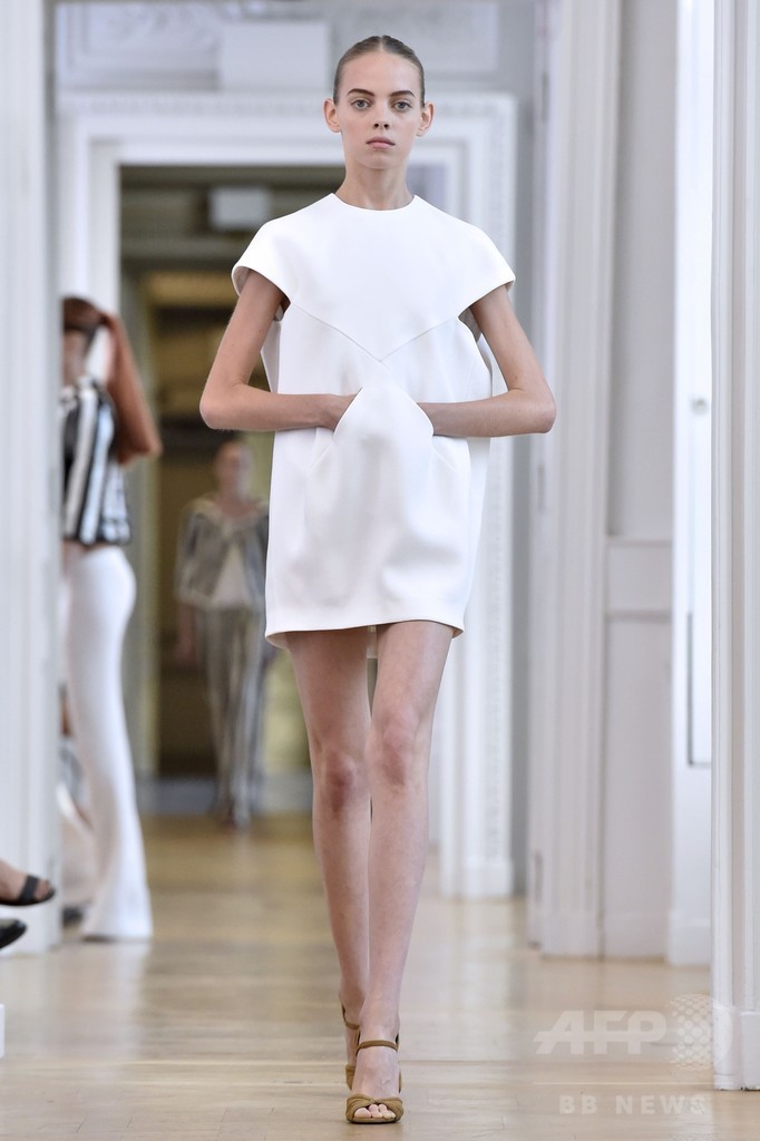 「クレージュ」17年春夏