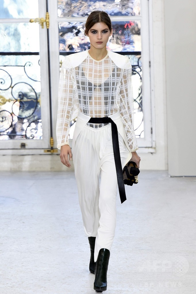 「ルイ・ヴィトン」17年春夏